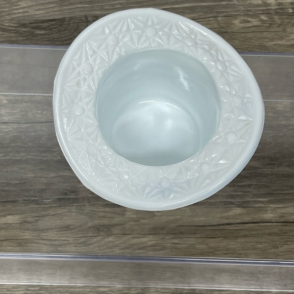 Vintage 1950s Fenton White Milk Glass Top Hat Daisy Dot Pattern Small 4" Planter - Picture 2 of 6